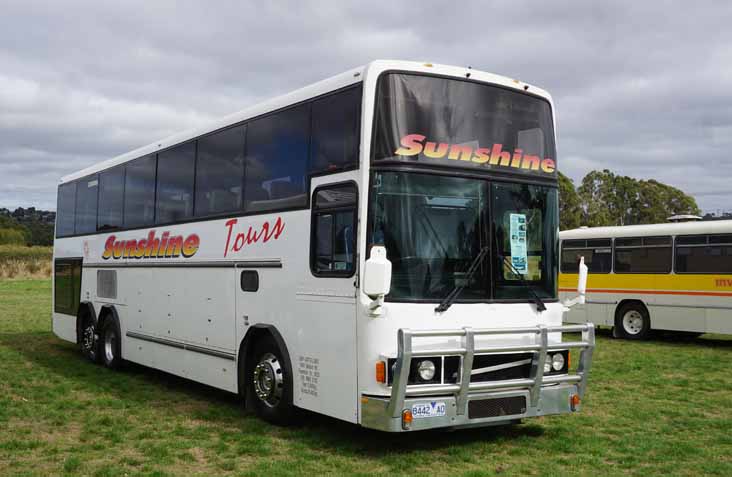 Sunshine Tours Volvo B10MT Volgren 8442AO